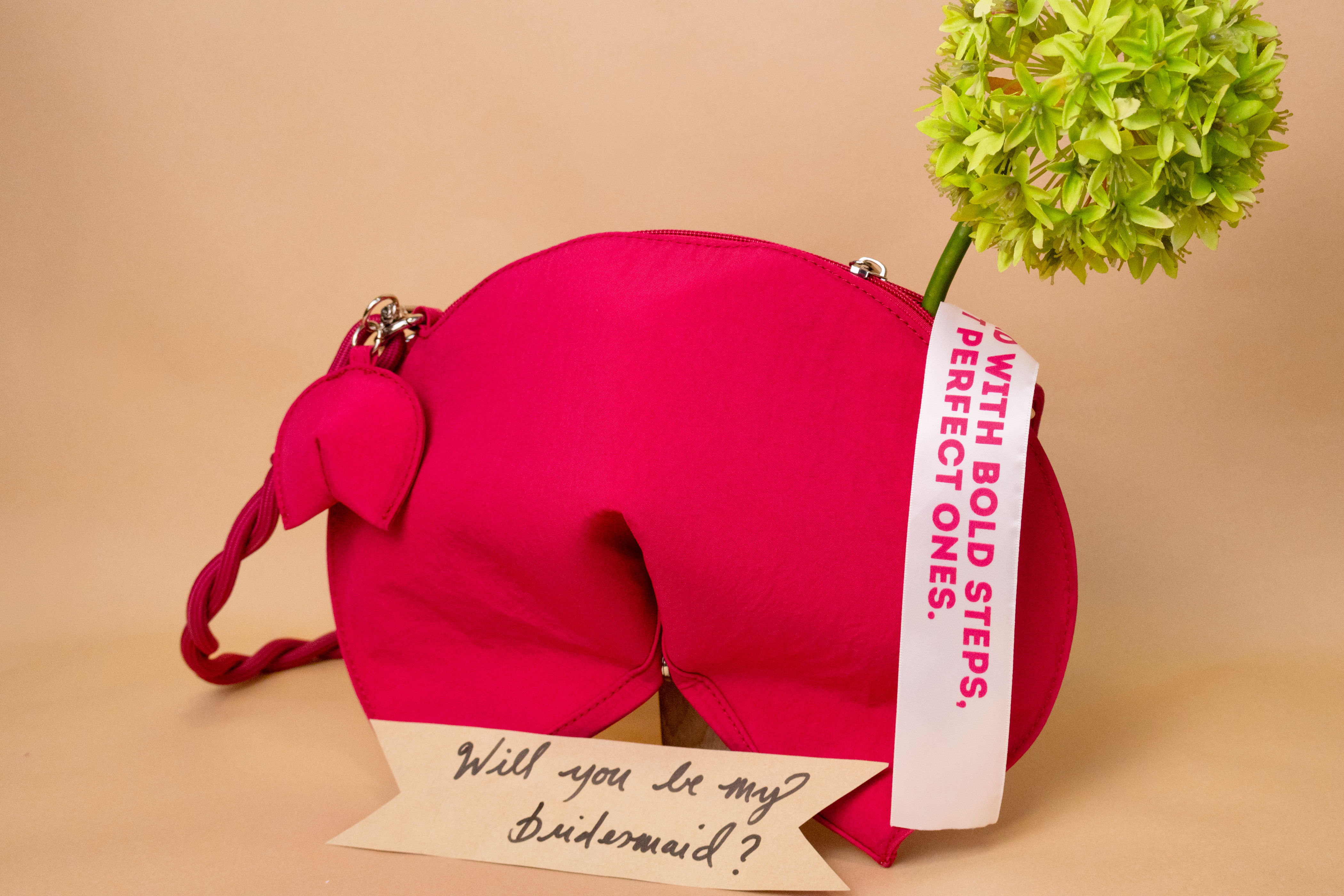 LW_Wedding_Collection_Bridesmaids_Fushia_Tote_1.png